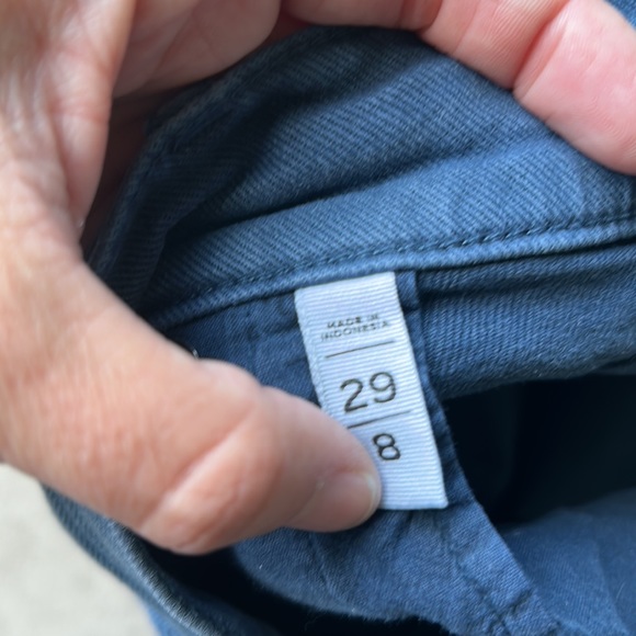 Loft raw hem colored denim shorts size 8/29 B18 - Picture 4 of 10